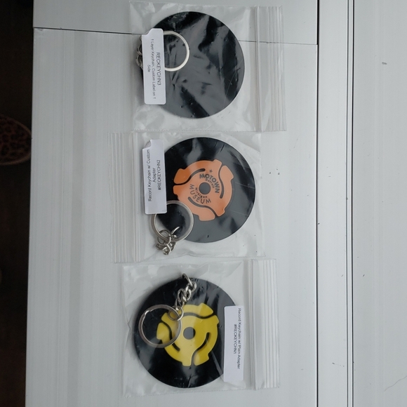 Mini Record Keychain set - Picture 5 of 5
